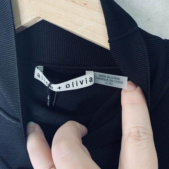 Alice + Olivia Wynn Cut Out Sweater Tank Womens XL Black Mock Neck NWT $275 - Picture 12 of 16